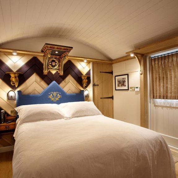 Holiday home Hornington Manor Luxury Shepherd Huts *